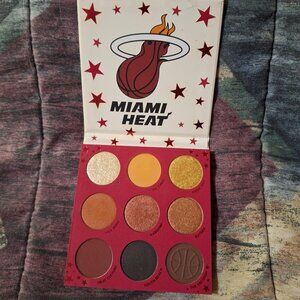ColourPop x NBA Miami Heat Eyeshadow Palette – Lightly Swatched